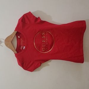 Red guess summer Tee. Never worn,new